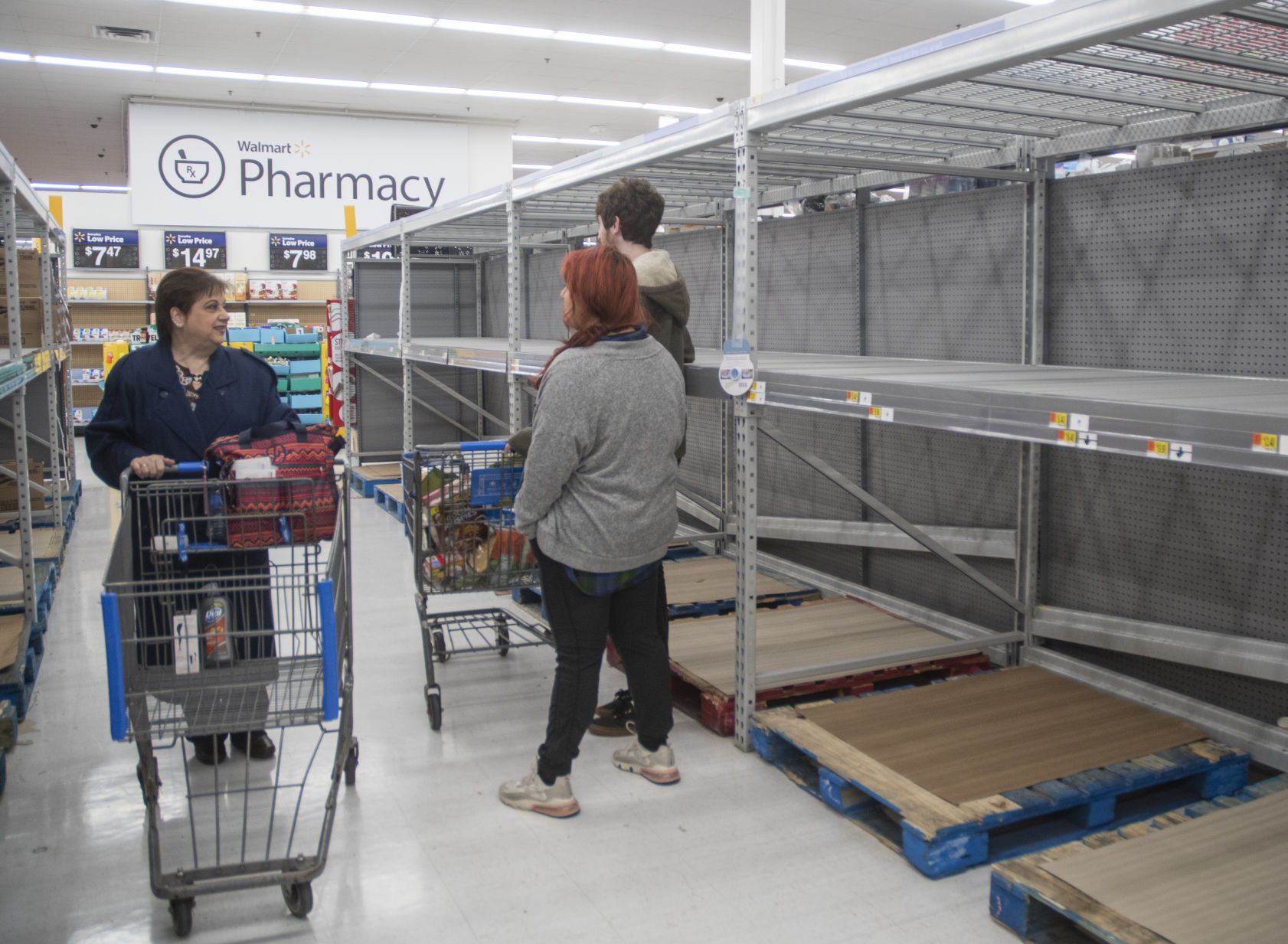 Grocery store stock, Walmart